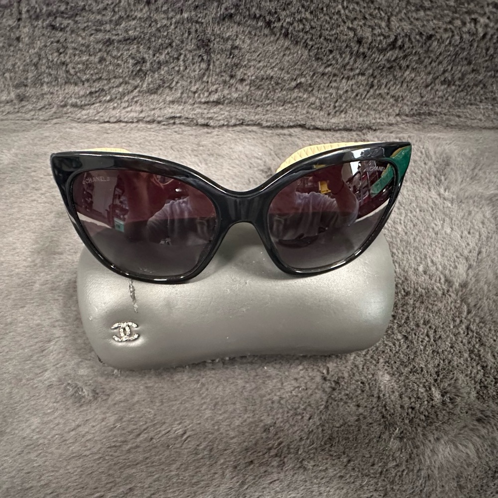 Chanel quilted cat eye sunglasses